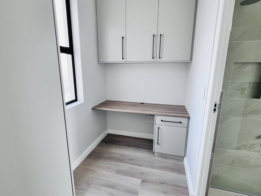 4 Bedroom Property for Sale in Sandown Western Cape